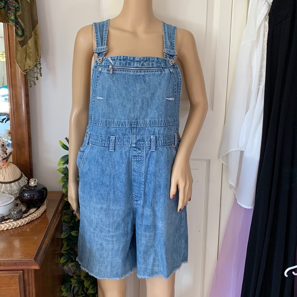 Vintage 90s denim overall shorts (M-L)
